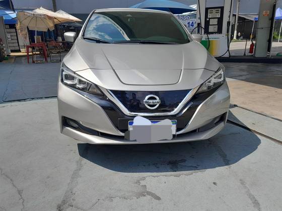 NISSAN LEAF B12P 40 ELÉTRICO NISSAN LEAF B12P 40 ELÉTRICO